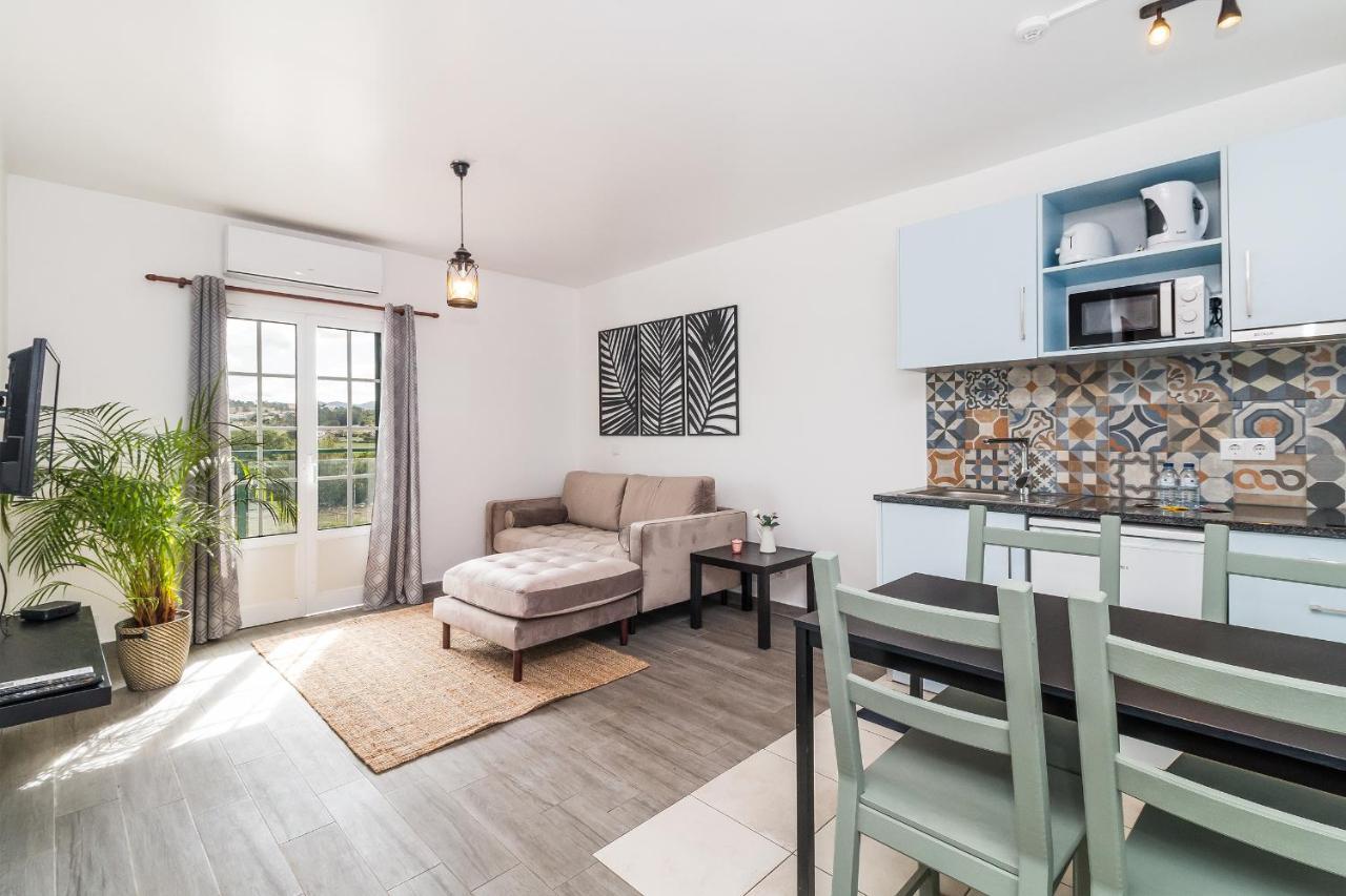 Guesthouse Aljezur Center ภายนอก รูปภาพ